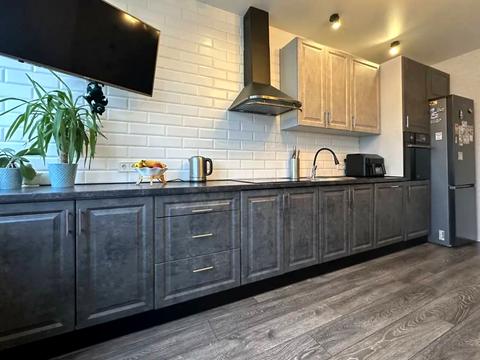 квартира за адресою Полковника Гуляєва просп. (Маршала Жукова), 111