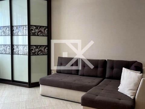 квартира по адресу Героев Полка "Азов ул. (Малиновского маршала), 8