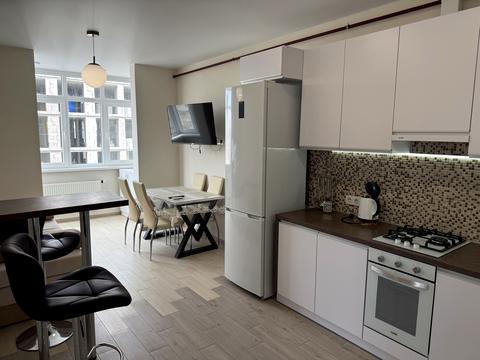 квартира за адресою Боголюбова вул., 11-А