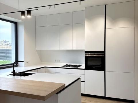 будинок за адресою Князя Романа, 14