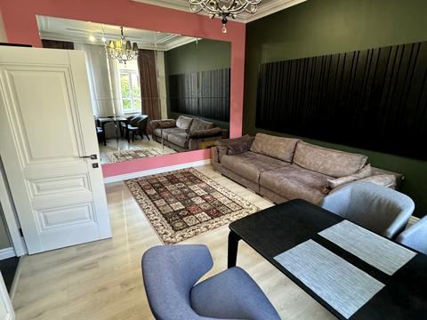 квартира за адресою Пантелеймона Куліша вул., 11