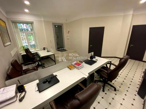 коммерческая по адресу Предславинская ул., 30