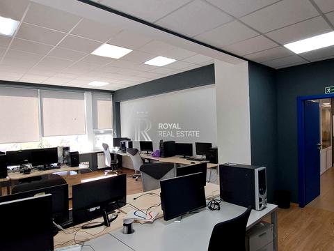 комерційна за адресою Євгена Сверстюка вул. (Марини Раскової), 11