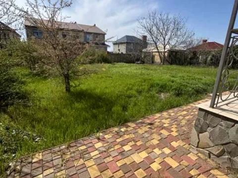 будинок за адресою Горіхова вул.