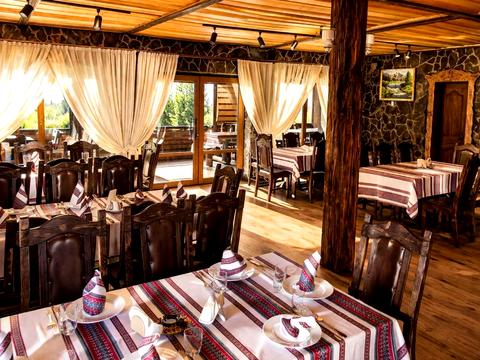 комерційна за адресою Джерельна вул., 1