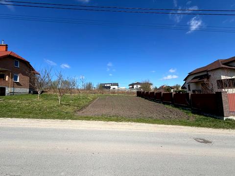 участок по адресу Дорошенка