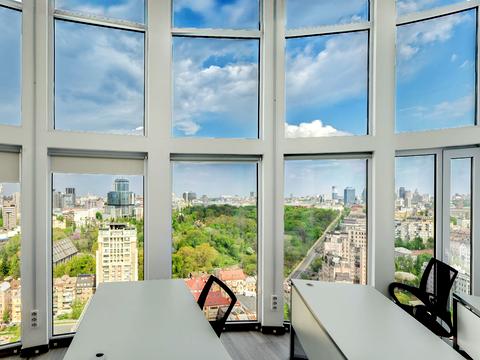 комерційна за адресою Саксаганського вул., 121