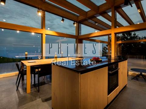 дом по адресу Левадна, 1