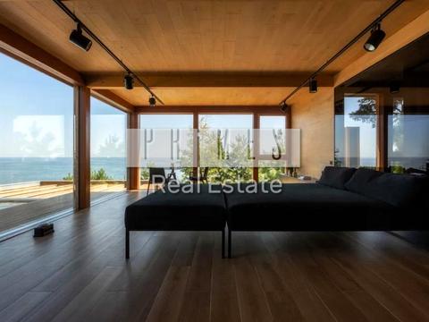 дом по адресу Левадна, 1