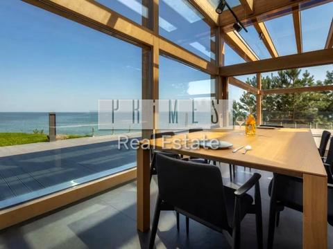 дом по адресу Левадна, 1