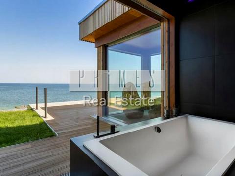 дом по адресу Левадна, 1