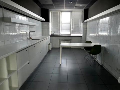 комерційна за адресою Пирогівський Шлях вул. (Червонопрапорна), 167-А