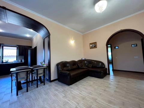 будинок за адресою Тополина вул.