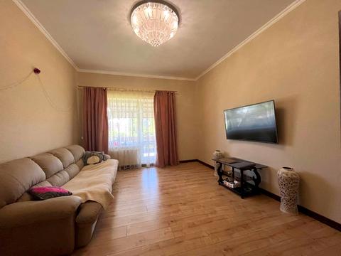 будинок за адресою Тополина вул.