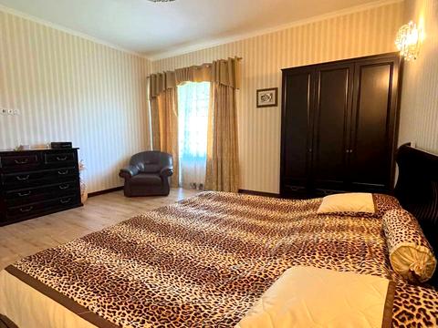 будинок за адресою Тополина вул.