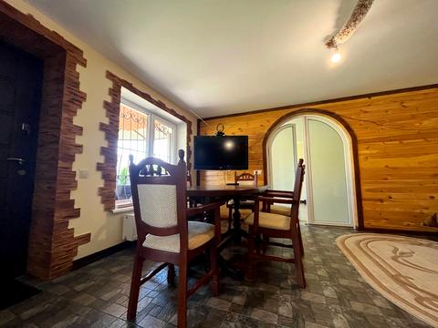 будинок за адресою Тополина вул.