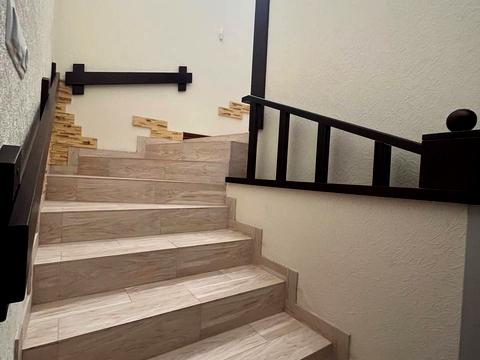 будинок за адресою Тополина вул.