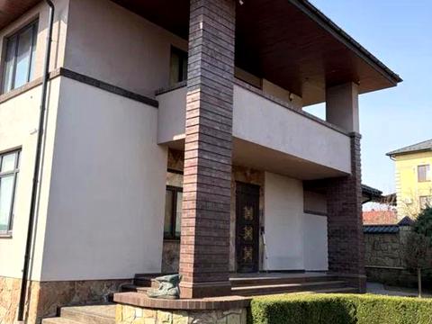 будинок за адресою с. Зимна Вода, Князя Святослава