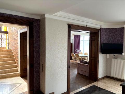 будинок за адресою с. Зимна Вода, Князя Святослава