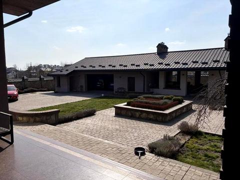 будинок за адресою с. Зимна Вода, Князя Святослава