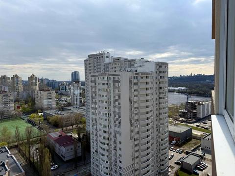 квартира за адресою Андрія Аболмасова вул. (Панельна), 4