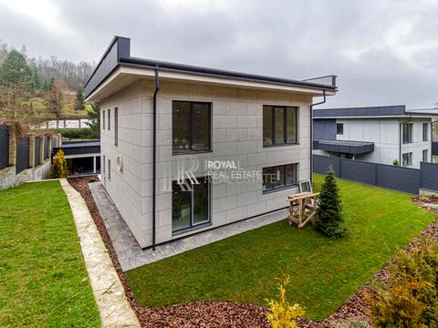 дом по адресу с. Лесники, Ватутина пер.