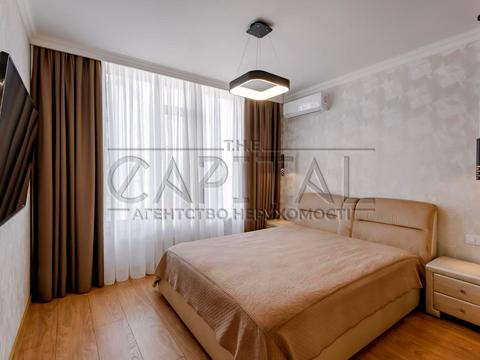 квартира по адресу Любомира Гузара просп. (Космонавта Комарова), 11