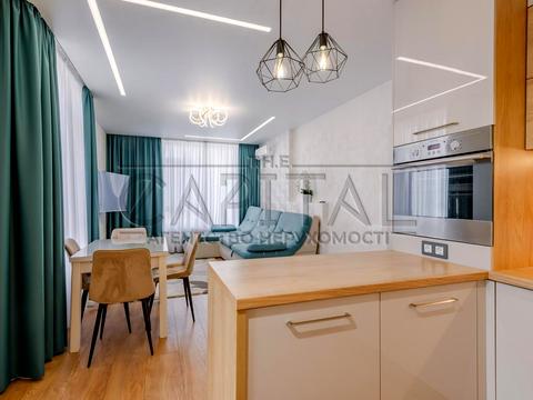 квартира по адресу Любомира Гузара просп. (Космонавта Комарова), 11