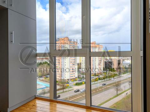 квартира по адресу Любомира Гузара просп. (Космонавта Комарова), 11