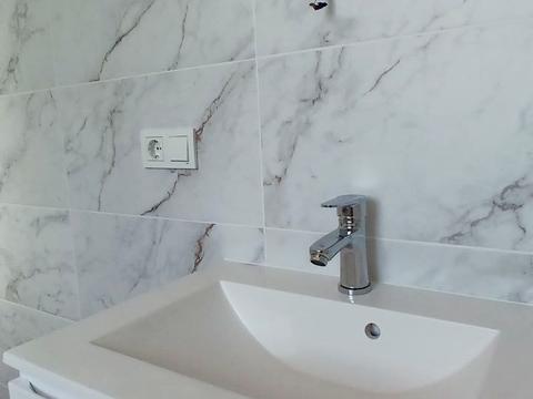 будинок за адресою Салютна вул.