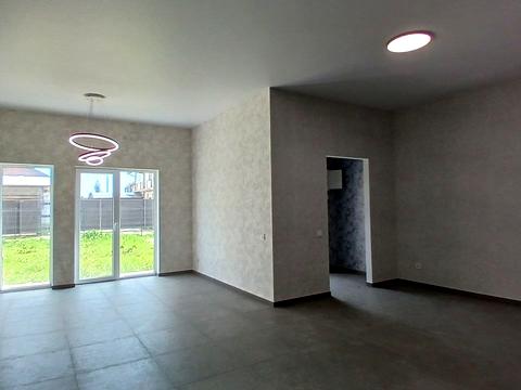 будинок за адресою Салютна вул.