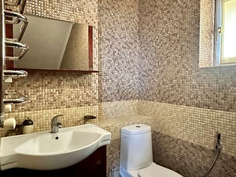 дом по адресу с. Погребы, Едности ул.