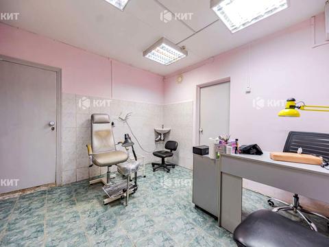комерційна за адресою Академіка Павлова вул., 160г