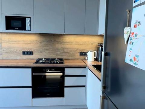 квартира за адресою Сімейна вул., 3