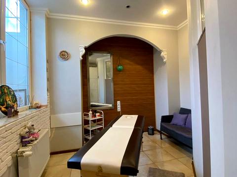 комерційна за адресою Владислава Бувалкіна вул., (Будинок 1)