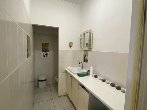 комерційна за адресою Владислава Бувалкіна вул., (Будинок 1)