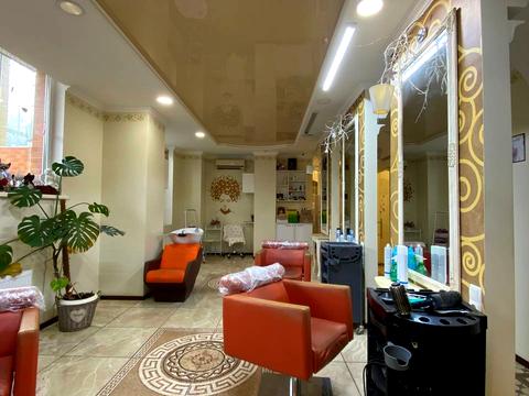 комерційна за адресою Владислава Бувалкіна вул., (Будинок 1)