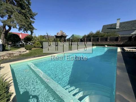 будинок за адресою Костянтина Непопа вул.