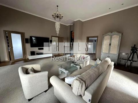 будинок за адресою Костянтина Непопа вул.