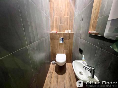 комерційна за адресою Кловський узвіз, 7a