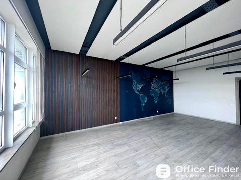 комерційна за адресою Кловський узвіз, 7a