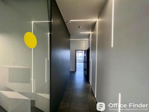 комерційна за адресою Кловський узвіз, 7a