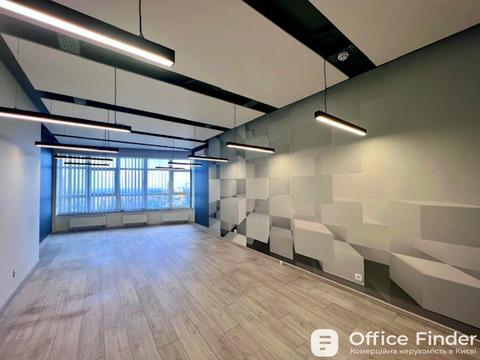 комерційна за адресою Кловський узвіз, 7a