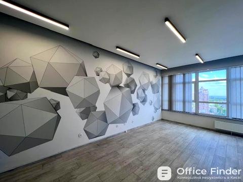 комерційна за адресою Кловський узвіз, 7a