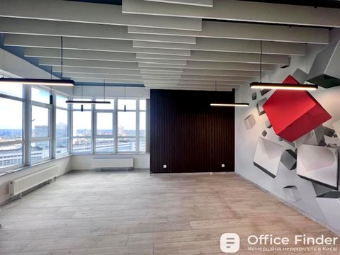 комерційна за адресою Кловський узвіз, 7a