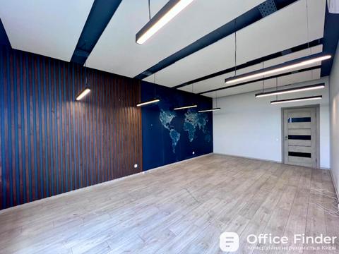 комерційна за адресою Кловський узвіз, 7a