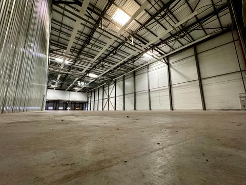 комерційна за адресою Олега Онікієнка вул., 61