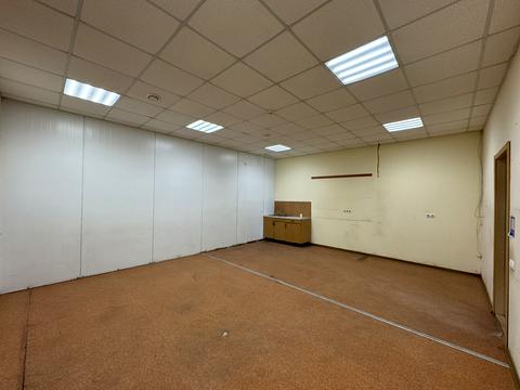 комерційна за адресою Олега Онікієнка вул., 61