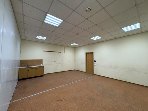 комерційна за адресою Олега Онікієнка вул., 61