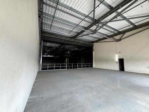 комерційна за адресою Олега Онікієнка вул., 61